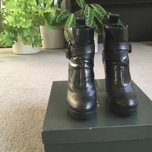 Black G-star boots. Like new.